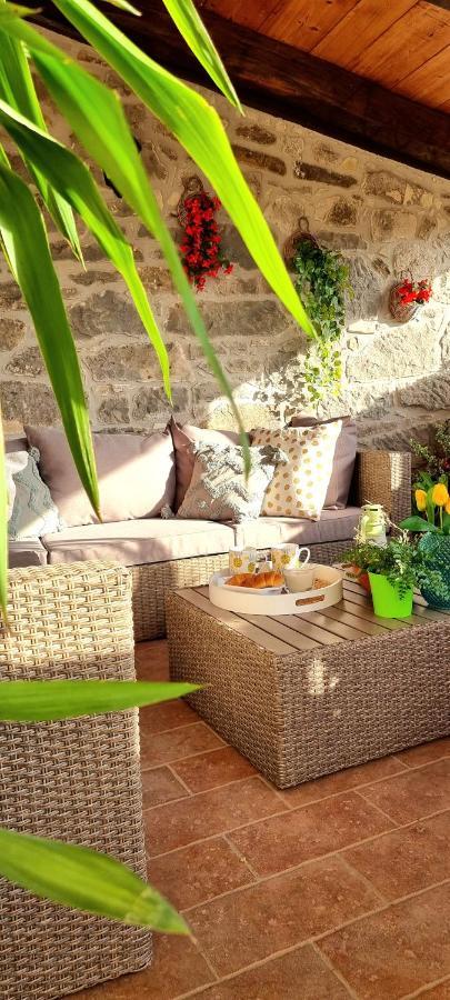 Apartment In The Smallest Town In The World Hum Екстер'єр фото