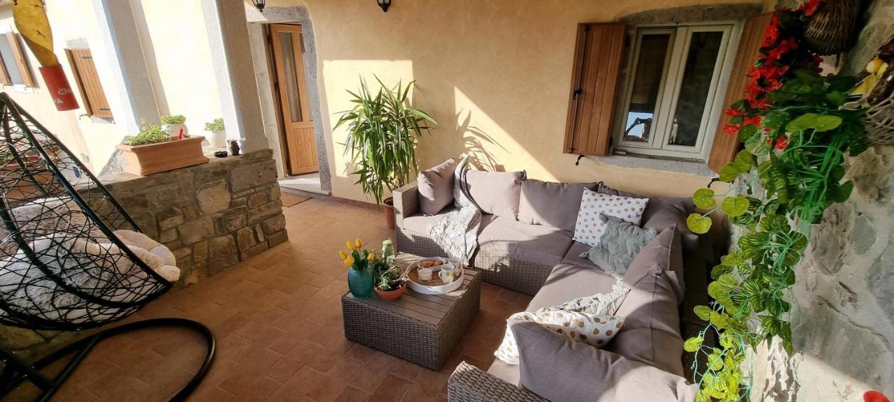 Apartment In The Smallest Town In The World Hum Екстер'єр фото